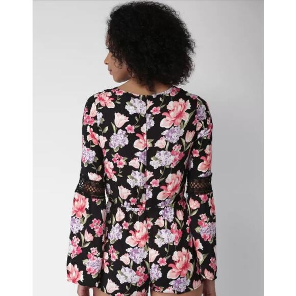 ⭐️ Forever 21 Pretty Black Floral Print Playsuit Long Sleeve Romper Boho Small - Picture 4 of 13